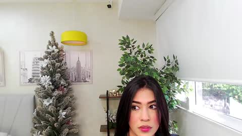 Sassy Girl online show from December 2024 06:27:02 PM