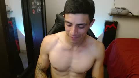 Snapshot of _schnnneider_ chatting on July 2026 11:32:02 PM SCHNEIDER online show from July 2026 11:32:02 PM