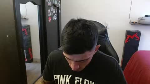 Snapshot of _schnnneider_ chatting on July 2026 04:15:02 PM SCHNEIDER online show from July 2026 04:15:02 PM