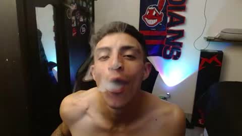Snapshot of _schnnneider_ chatting on August 2026 04:23:02 AM SCHNEIDER online show from August 2026 04:23:02 AM