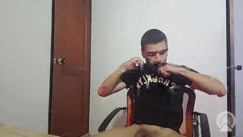 Snapshot of _sebas69 chatting on December 2025 11:01:02 PM _sebas69 online show from December 2025 11:01:02 PM