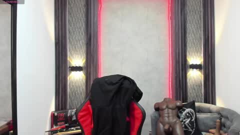 Selene online show from February 2025 03:41:02 PM