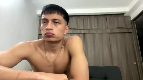 Juan Pablo-independent model online show from September 2025 02:38:01 AM