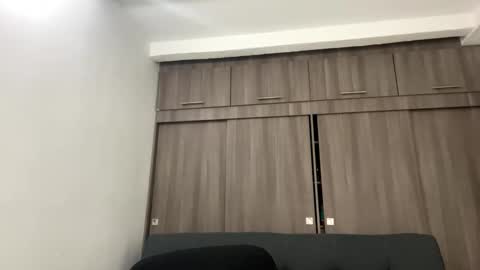 Juan Pablo-independent model online show from October 2025 07:09:02 PM