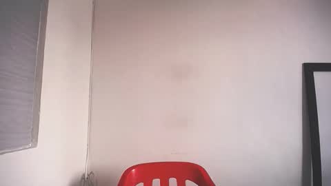 Juan Pablo-independent model online show from December 2025 04:48:02 PM