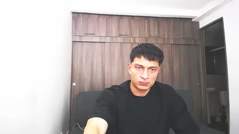 Juan Pablo-independent model online show from March 2026 07:23:02 AM