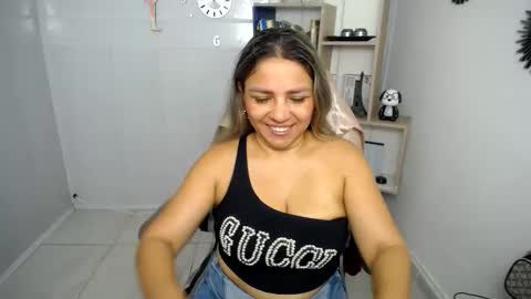 Snapshot of _sexyredhead_ chatting on May 2026 12:25:02 PM KATA online show from May 2026 12:25:02 PM