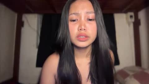 _shinelee online show from April 2026 07:14:01 PM