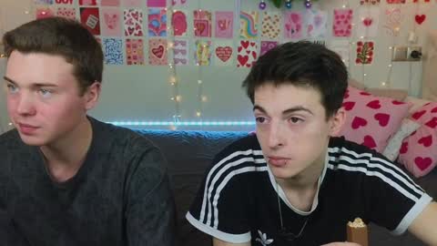 Snapshot of _side_by_you_ chatting on December 2024 11:30:02 AM NATHANPVT IS OPEN online show from December 2024 11:30:02 AM