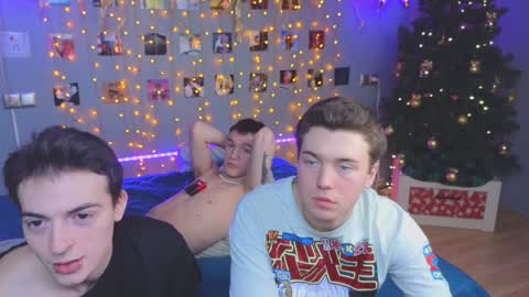 Snapshot of _side_by_you_ chatting on December 2024 11:08:02 AM NATHANPVT IS OPEN online show from December 2024 11:08:02 AM