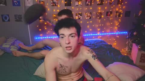 Snapshot of _side_by_you_ chatting on December 2024 09:38:02 PM NATHANPVT IS OPEN online show from December 2024 09:38:02 PM