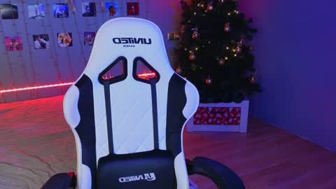 Snapshot of _side_by_you_ chatting on January 2025 09:37:02 AM NATHANPVT IS OPEN online show from January 2025 09:37:02 AM