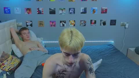 Snapshot of _side_by_you_ chatting on January 2025 11:03:01 AM NATHANPVT IS OPEN online show from January 2025 11:03:01 AM