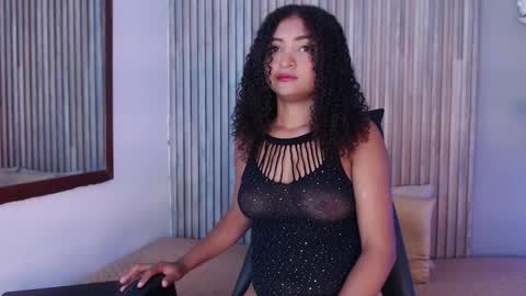 Snapshot of _sienna_ruby chatting on June 2026 02:41:02 PM Angie online show from June 2026 02:41:02 PM