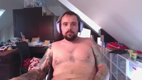 Snapshot of _smiley_bear27 chatting on October 2025 05:17:02 AM _smiley_bear27 online show from October 2025 05:17:02 AM