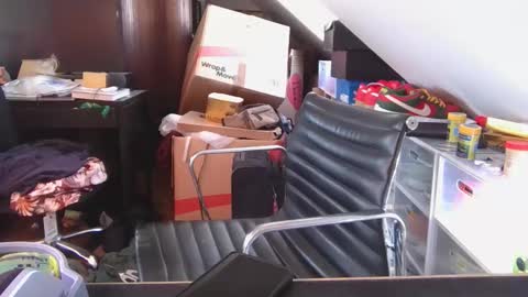 Snapshot of _smiley_bear27 chatting on October 2025 03:18:01 AM _smiley_bear27 online show from October 2025 03:18:01 AM