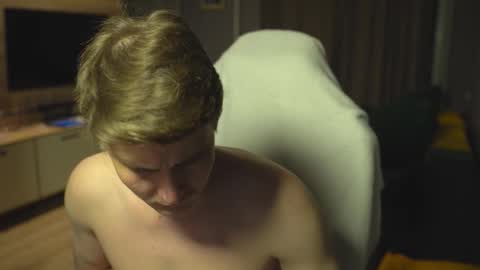 OLIVERpvt is open online show from November 2025 01:22:02 AM