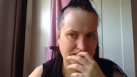 Melisa online show from February 2025 11:20:01 AM