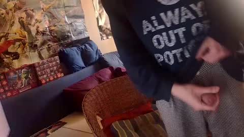 Sven online show from December 2025 01:17:02 PM