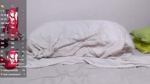 Snapshot of _svetlana_buenachica_ chatting on April 2026 06:00:02 AM _svetlana_buenachica_ online show from April 2026 06:00:02 AM