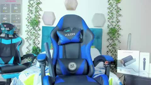 Snapshot of _taylor_black chatting on October 2025 11:46:01 PM Taylor online show from October 2025 11:46:01 PM