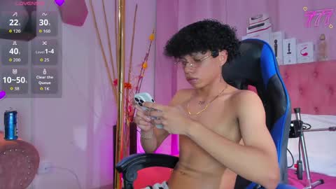 Snapshot of _taylor_black chatting on April 2026 08:32:01 PM Taylor online show from April 2026 08:32:01 PM