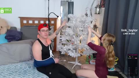 Snapshot of _taylormoon chatting on December 2024 10:59:02 PM Link Taylor online show from December 2024 10:59:02 PM