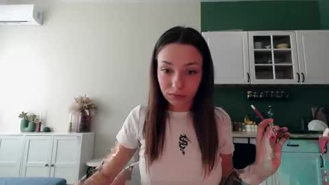 Mia online show from March 2026 10:51:01 AM