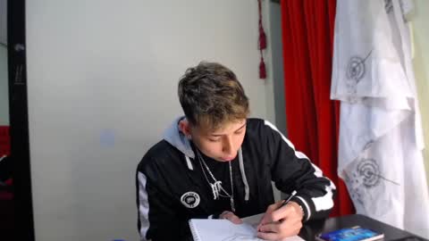 Thomas online show from January 2025 08:54:02 PM