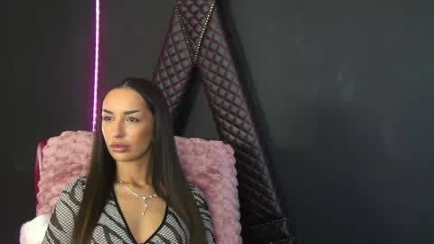 Snapshot of _tiffany_west chatting on May 2026 04:53:02 AM _tiffany_west online show from May 2026 04:53:02 AM