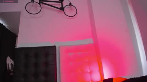 Tifany online show from February 2025 03:24:02 PM