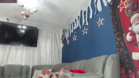 Veronica  online show from December 2024 08:27:01 PM