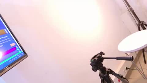 Veronica online show from October 2025 12:17:02 PM