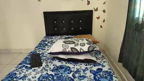 _victoriia_971 online show from March 2025 12:41:01 PM