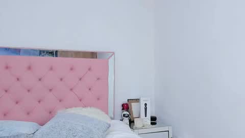 Snapshot of _violetadulce chatting on February 2025 05:12:02 AM Violeta online show from February 2025 05:12:02 AM