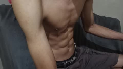Snapshot of _vov_ chatting on May 2026 11:48:01 AM _vov_ online show from May 2026 11:48:01 AM