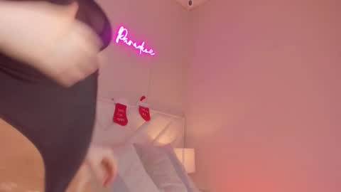 _wendy_x online show from December 2025 11:38:02 AM