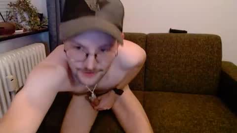 _whoisthatguy_ online show from November 2025 06:52:02 PM