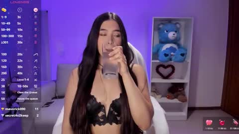 Luisa  online show from March 2026 05:04:01 AM