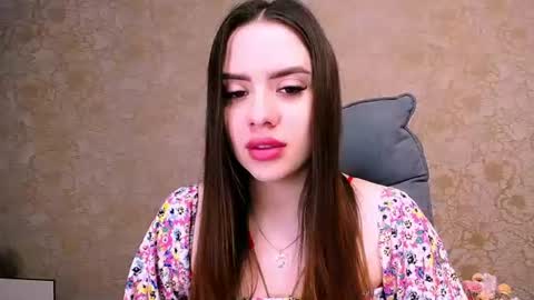 Snapshot of _your_fantasy_girl chatting on June 2026 04:11:01 AM Alisa online show from June 2026 04:11:01 AM