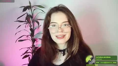 _yourcherrybomb online show from December 2025 05:01:01 AM