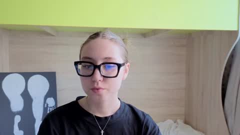 Snapshot of _yourhotangel_ chatting on June 2026 07:36:02 AM Eva online show from June 2026 07:36:02 AM