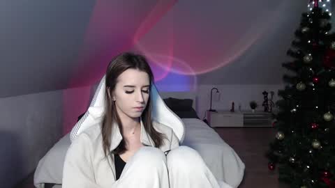 Nicole  Thomas  Dave online show from January 2025 10:52:02 AM