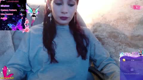 Snapshot of _yuyi chatting on June 2026 03:01:01 AM Yuyi online show from June 2026 03:01:01 AM