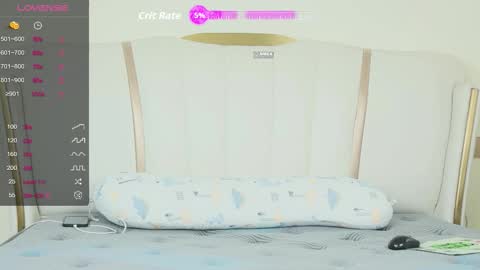 _zizi_ online show from October 2025 01:15:01 AM