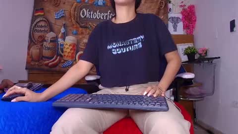 Aisha online show from September 2025 11:48:01 AM