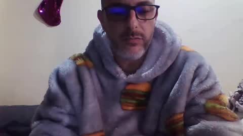 Snapshot of aabcguyy chatting on December 2025 02:00:02 PM aabcguyy online show from December 2025 02:00:02 PM