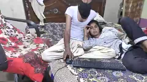 aakhan804 online show from April 2026 08:54:02 PM