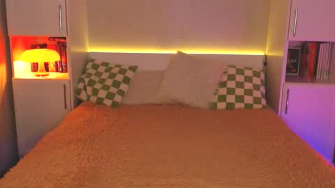 Lea online show from February 2025 05:27:01 PM