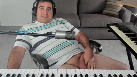 Aaron online show from January 2025 04:57:01 PM